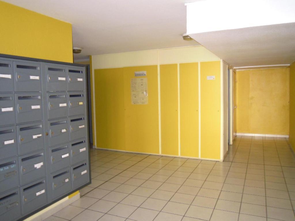 Nimes Studio Parking Dhuoda Εξωτερικό φωτογραφία