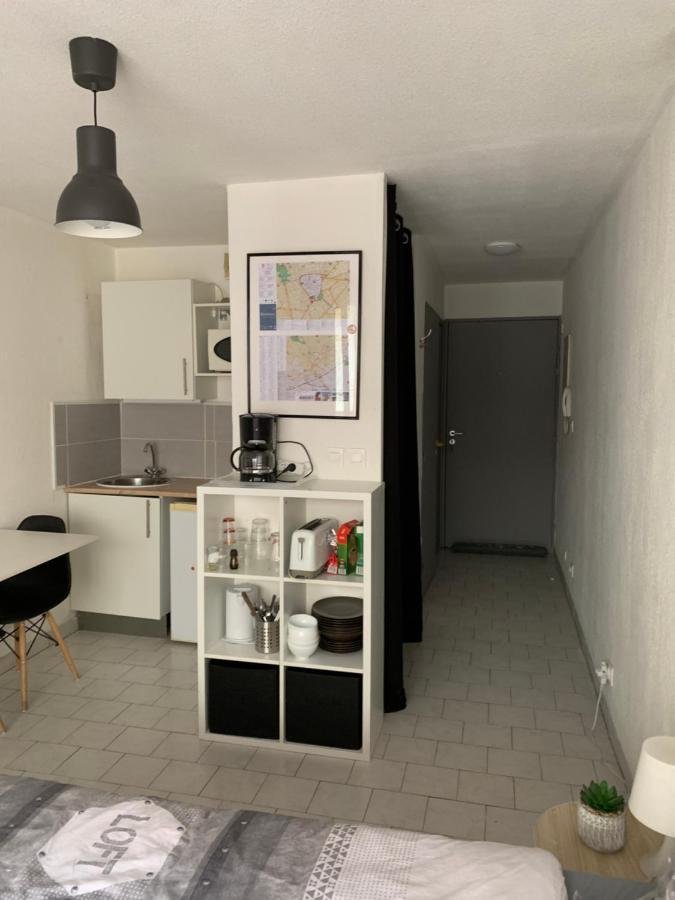 Nimes Studio Parking Dhuoda Εξωτερικό φωτογραφία